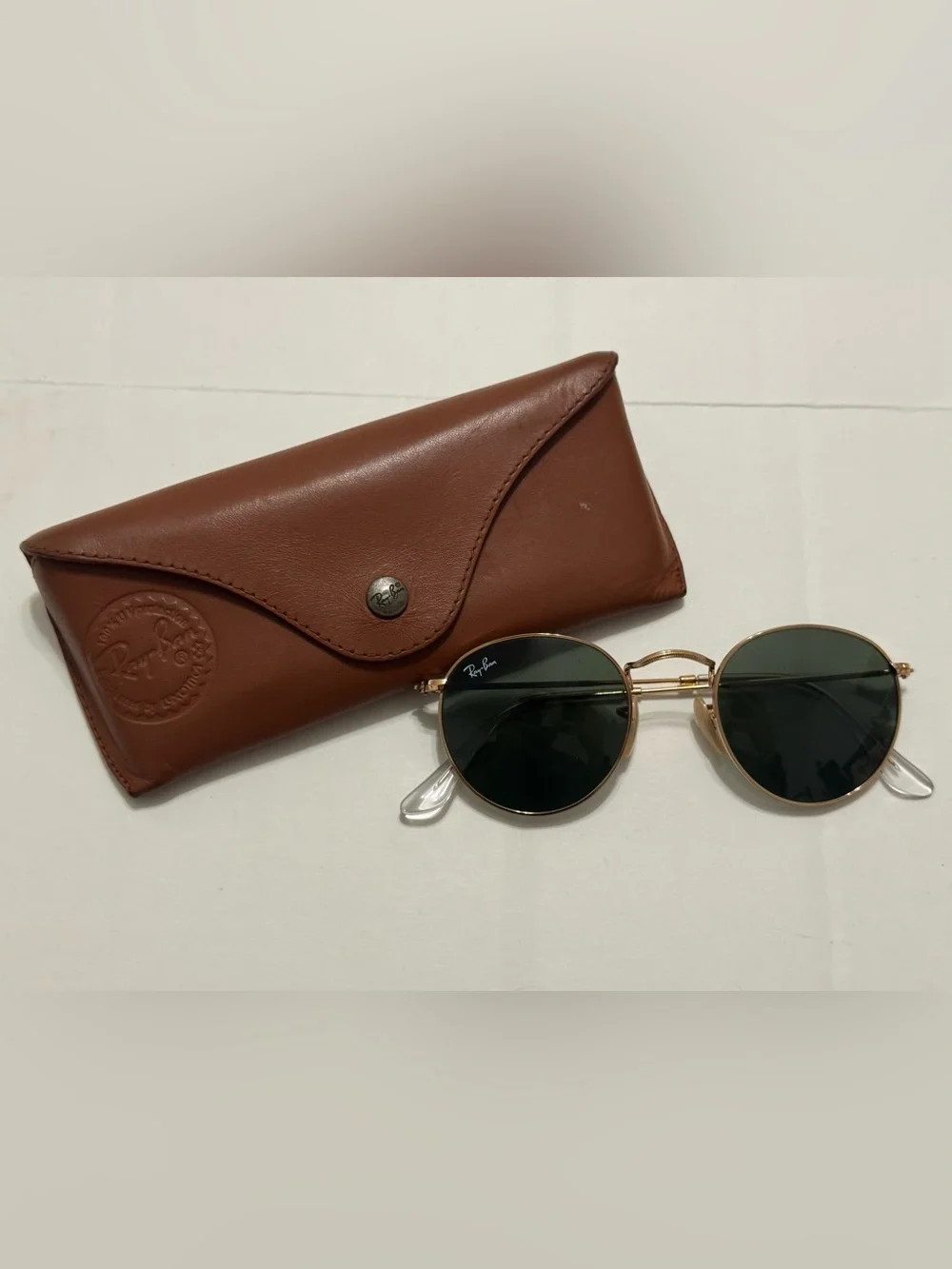 Ray-Ban RB3447 Round Metal Gold Frame Sunglasses with Green Classic G-15 Lenses